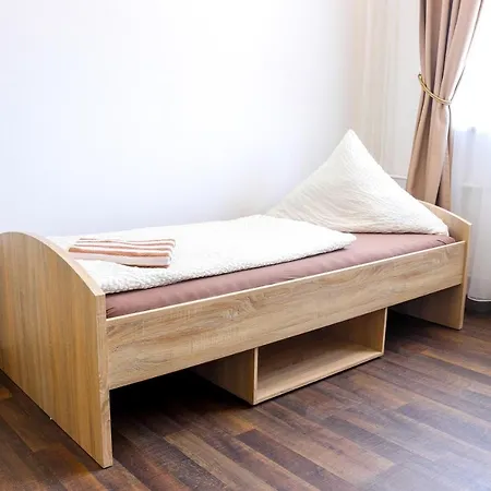 Fmm Hostel *