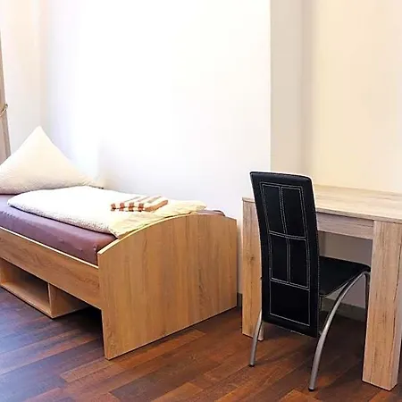 Fmm Hostel Memmingerberg
